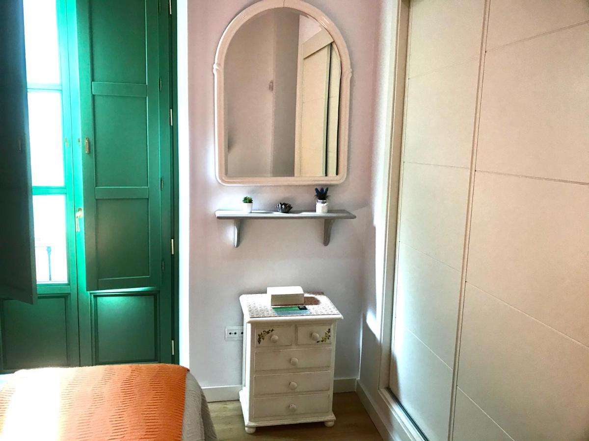 Apartament Destiny Cathedral Malaga Zewnętrze zdjęcie